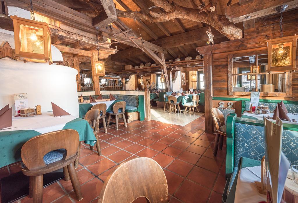 Pension Restaurant Dorfalm Leogang Kültér fotó