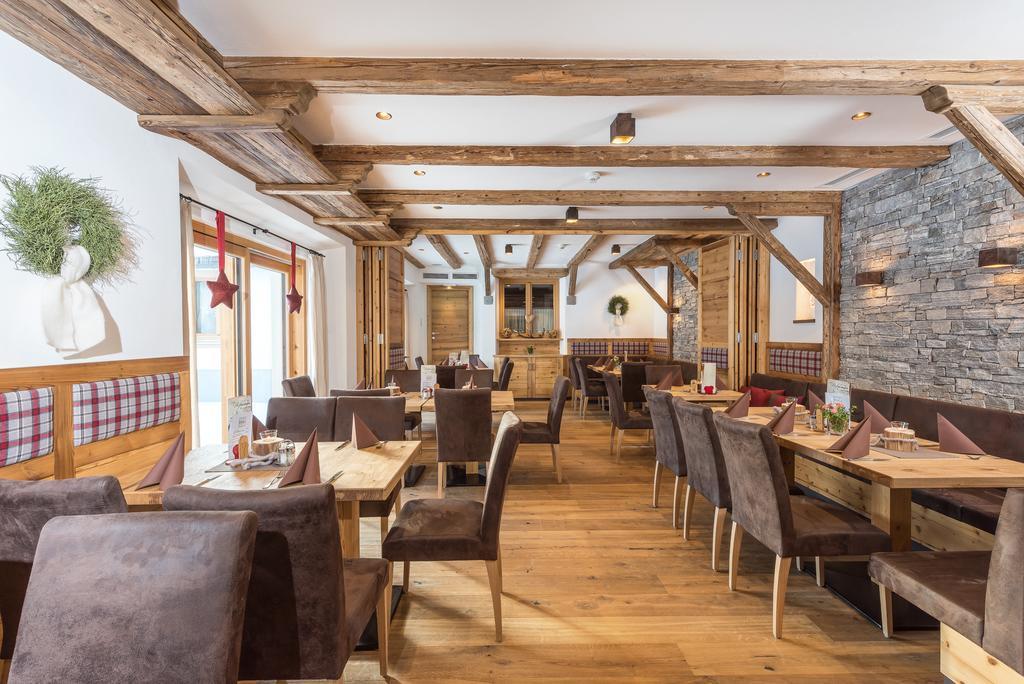 Pension Restaurant Dorfalm Leogang Kültér fotó