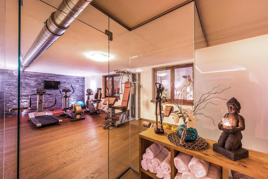 Pension Restaurant Dorfalm Leogang Kültér fotó