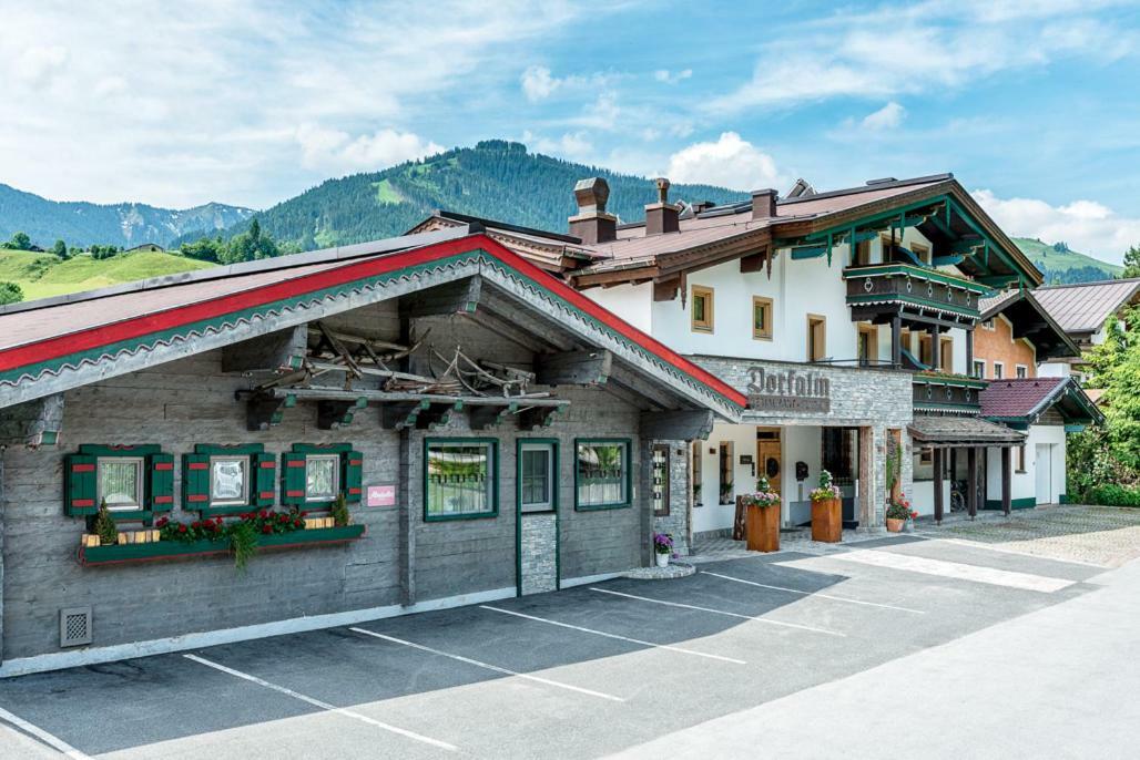 Pension Restaurant Dorfalm Leogang Kültér fotó